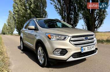 Внедорожник / Кроссовер Ford Escape 2017 в Барышевке