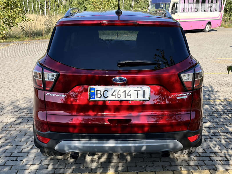 Внедорожник / Кроссовер Ford Escape 2017 в Дрогобыче