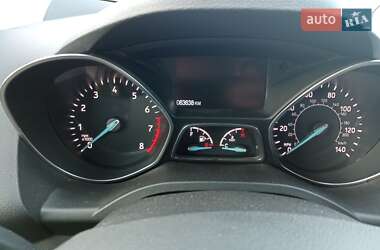 Внедорожник / Кроссовер Ford Escape 2018 в 