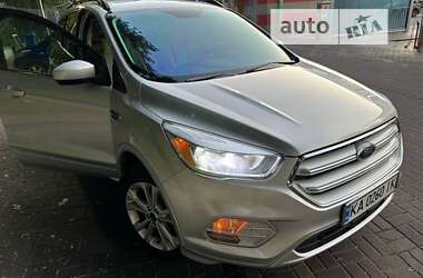 Внедорожник / Кроссовер Ford Escape 2018 в Киеве