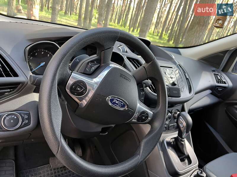 Внедорожник / Кроссовер Ford Escape 2012 в Сумах