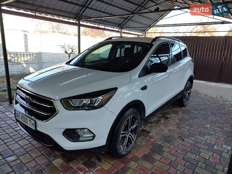 Внедорожник / Кроссовер Ford Escape 2018 в Днепре фото 2 Внедорожник / Кроссовер Ford Escape 2018 в Днепре