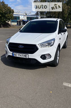 Внедорожник / Кроссовер Ford Escape 2016 в Кривом Роге