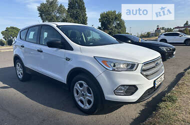 Внедорожник / Кроссовер Ford Escape 2018 в Черкассах