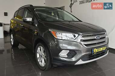 Внедорожник / Кроссовер Ford Escape 2017 в 