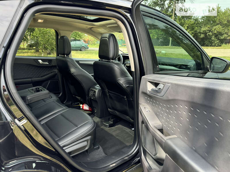 Внедорожник / Кроссовер Ford Escape 2020 в Полтаве