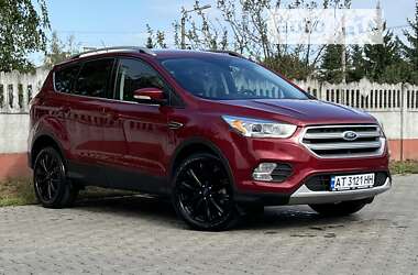 Позашляховик / Кросовер Ford Escape 2017 в Івано-Франківську