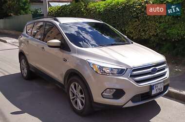 Внедорожник / Кроссовер Ford Escape 2017 в Ровно