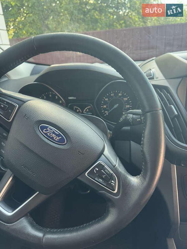 Внедорожник / Кроссовер Ford Escape 2018 в Виннице