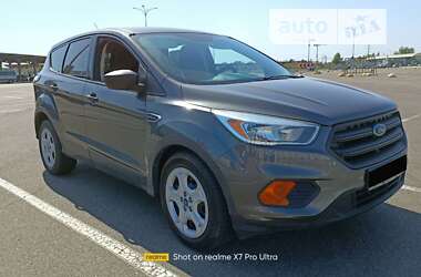 Внедорожник / Кроссовер Ford Escape 2016 в Киеве