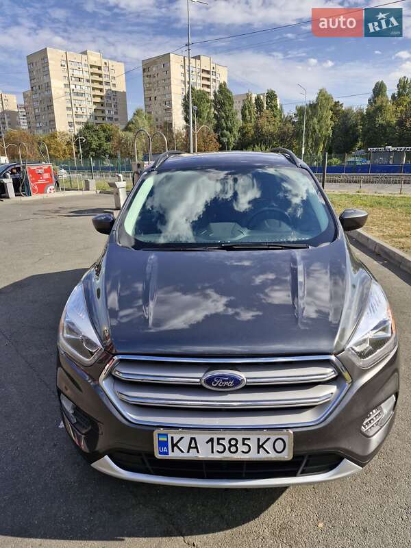 Внедорожник / Кроссовер Ford Escape 2017 в Киеве фото 3 Внедорожник / Кроссовер Ford Escape 2017 в Киеве