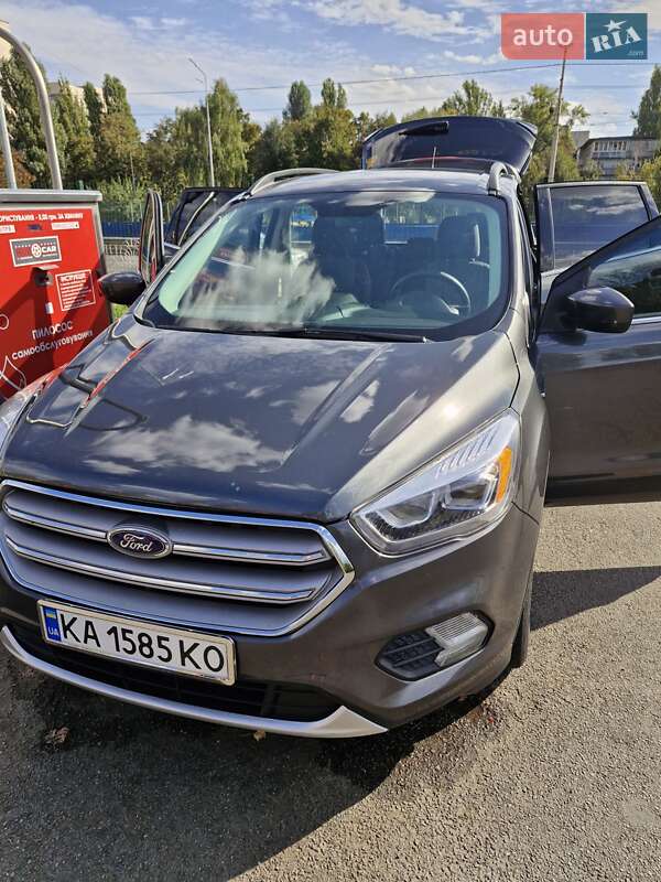 Внедорожник / Кроссовер Ford Escape 2017 в Киеве фото 22 Внедорожник / Кроссовер Ford Escape 2017 в Киеве