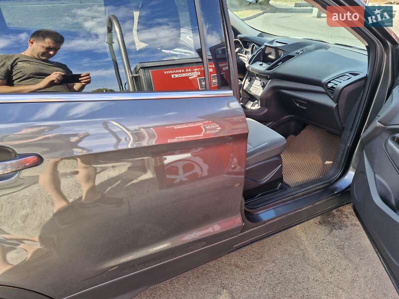 Внедорожник / Кроссовер Ford Escape 2017 в Киеве фото 36 Внедорожник / Кроссовер Ford Escape 2017 в Киеве