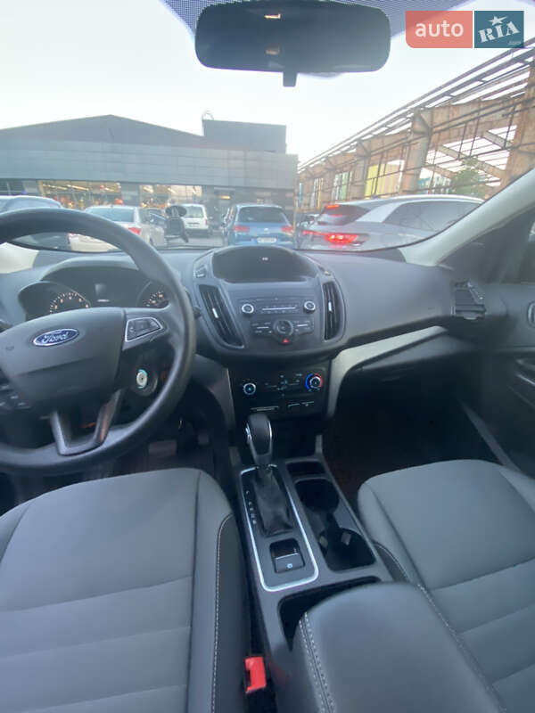 Позашляховик / Кросовер Ford Escape 2019 в Одесі