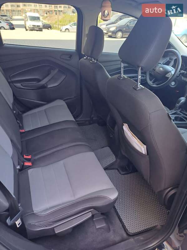 Внедорожник / Кроссовер Ford Escape 2019 в Хмельницком