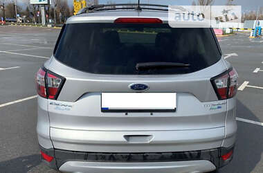 Внедорожник / Кроссовер Ford Escape 2017 в 