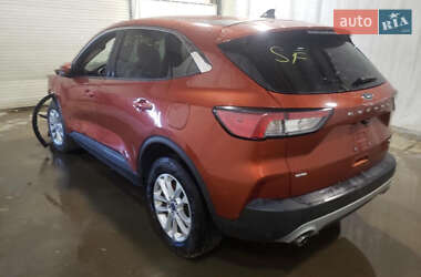 Внедорожник / Кроссовер Ford Escape 2019 в 