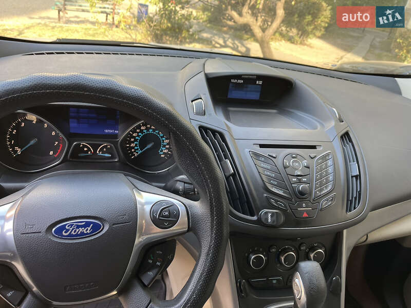 Внедорожник / Кроссовер Ford Escape 2012 в Киеве