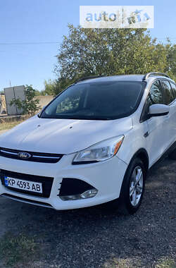 Внедорожник / Кроссовер Ford Escape 2013 в Новониколаевке