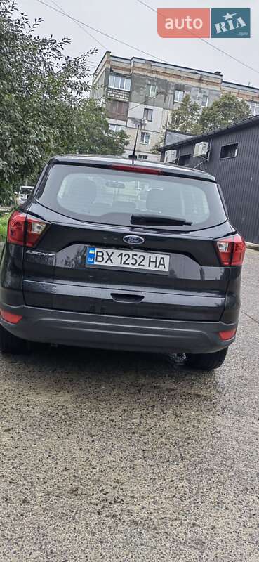 Позашляховик / Кросовер Ford Escape 2019 в Хмельницькому