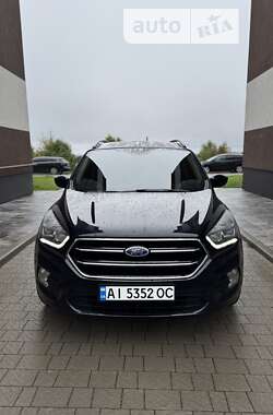 Внедорожник / Кроссовер Ford Escape 2016 в Львове