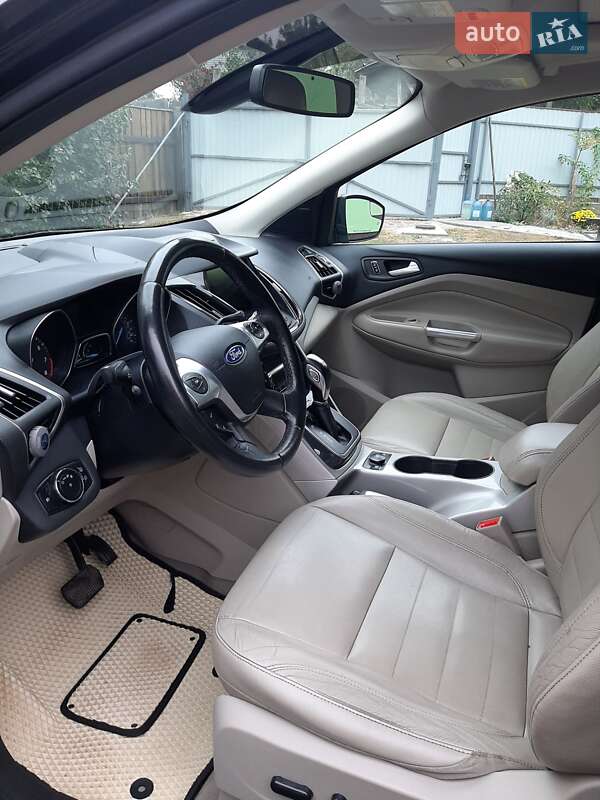 Внедорожник / Кроссовер Ford Escape 2012 в Киеве