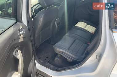 Внедорожник / Кроссовер Ford Escape 2017 в 