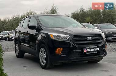 Позашляховик / Кросовер Ford Escape 2017 в Рівному