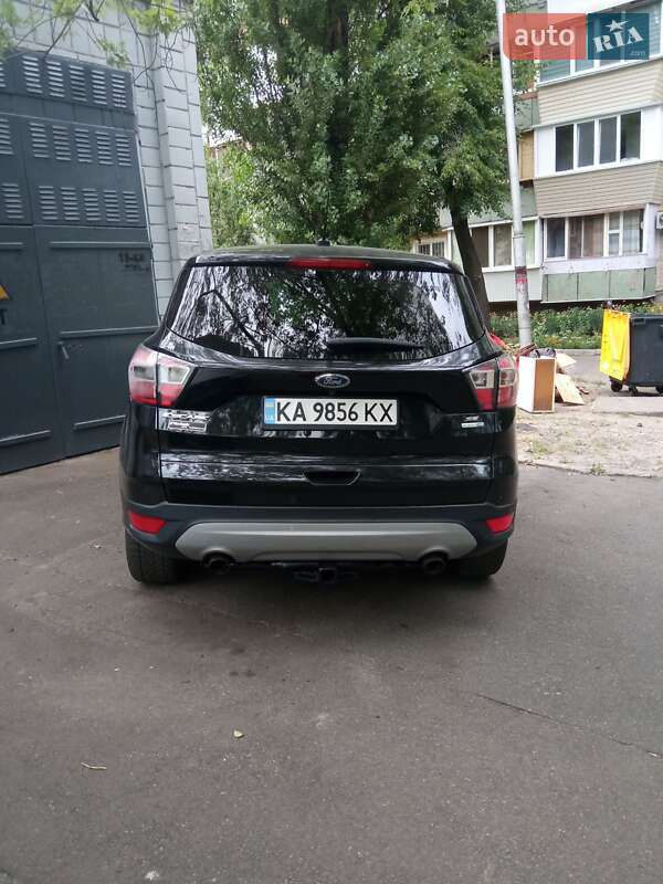 Внедорожник / Кроссовер Ford Escape 2016 в Киеве