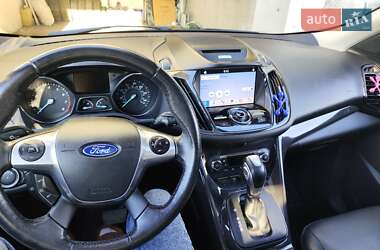 Позашляховик / Кросовер Ford Escape 2016 в Городку