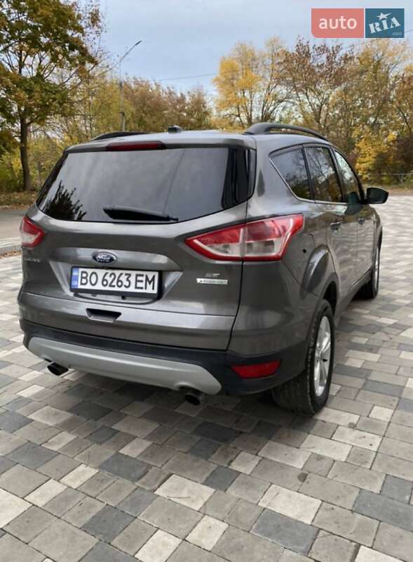 Внедорожник / Кроссовер Ford Escape 2013 в Косове