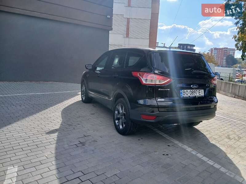Внедорожник / Кроссовер Ford Escape 2016 в Тернополе