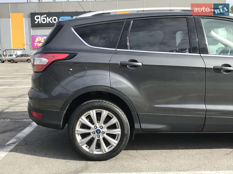 Внедорожник / Кроссовер Ford Escape 2018 в Полтаве
