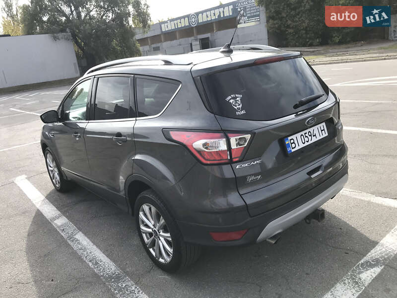 Внедорожник / Кроссовер Ford Escape 2018 в Полтаве
