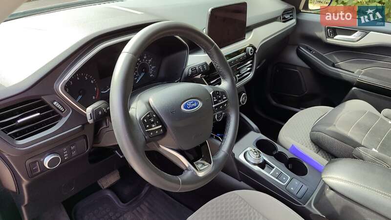 Внедорожник / Кроссовер Ford Escape 2021 в Киеве