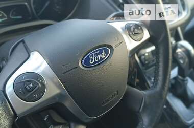 Позашляховик / Кросовер Ford Escape 2013 в Львові