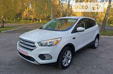 Позашляховик / Кросовер Ford Escape 2017 в Рівному