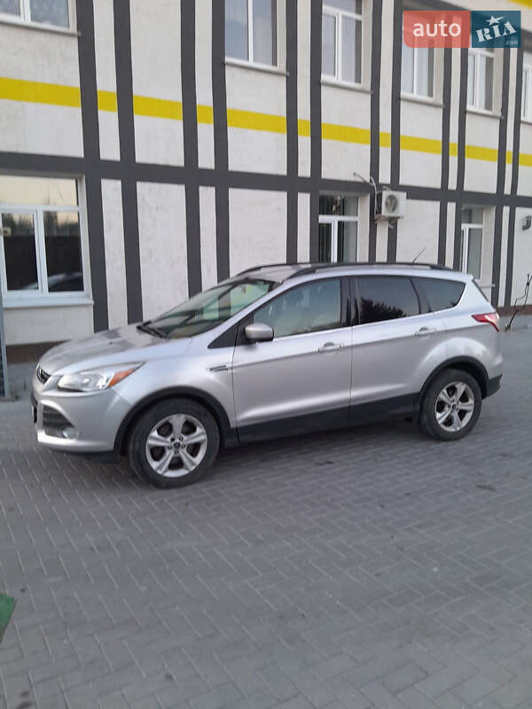 Внедорожник / Кроссовер Ford Escape 2015 в Жмеринке