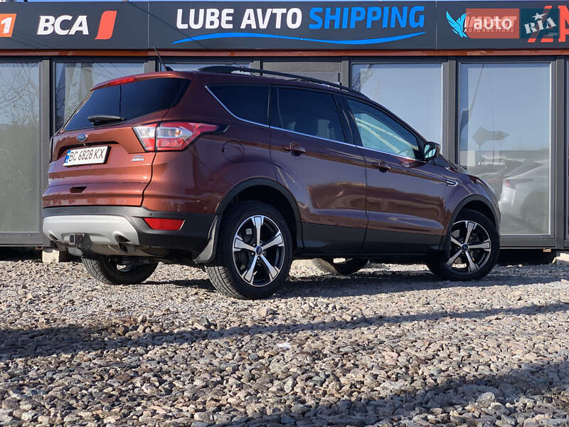 Внедорожник / Кроссовер Ford Escape 2017 в Львове