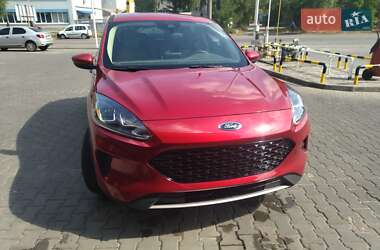 Внедорожник / Кроссовер Ford Escape 2020 в 