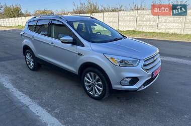 Внедорожник / Кроссовер Ford Escape 2018 в Каменке-Бугской