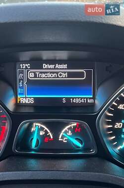 Внедорожник / Кроссовер Ford Escape 2016 в 