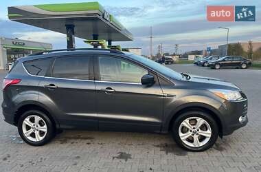 Внедорожник / Кроссовер Ford Escape 2016 в 