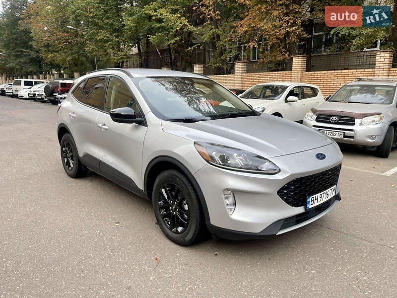 Внедорожник / Кроссовер Ford Escape 2020 в Одессе
