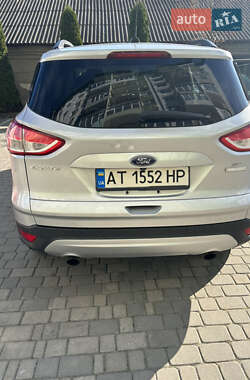 Внедорожник / Кроссовер Ford Escape 2016 в 