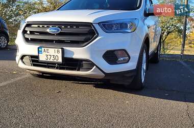 Позашляховик / Кросовер Ford Escape 2016 в Кривому Розі