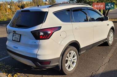 Позашляховик / Кросовер Ford Escape 2016 в Кривому Розі