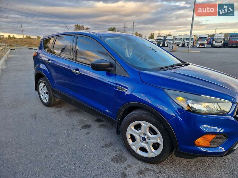 Внедорожник / Кроссовер Ford Escape 2018 в Днепре