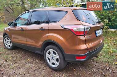 Внедорожник / Кроссовер Ford Escape 2016 в Киеве