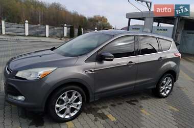 Позашляховик / Кросовер Ford Escape 2013 в Іршаві